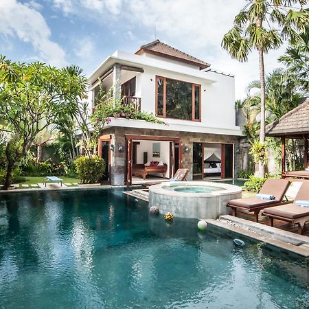 Villa Annecy Seminyak  Luaran gambar