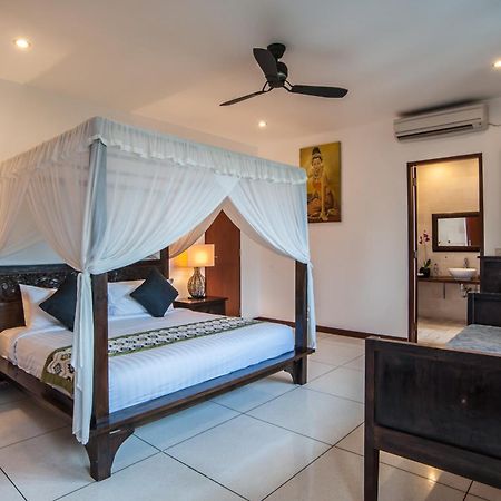 Villa Annecy Seminyak  Luaran gambar
