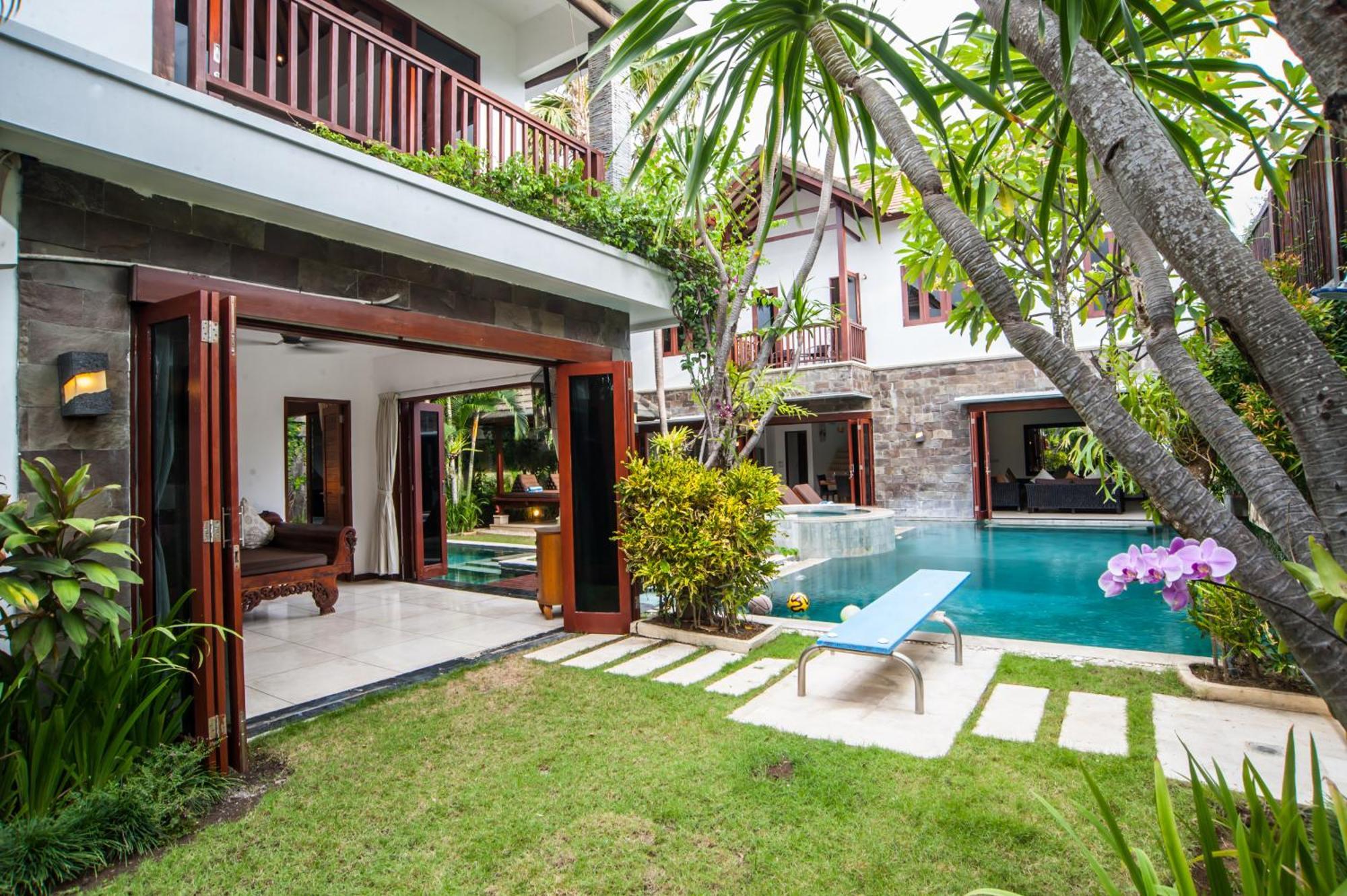 Villa Annecy Seminyak  Luaran gambar