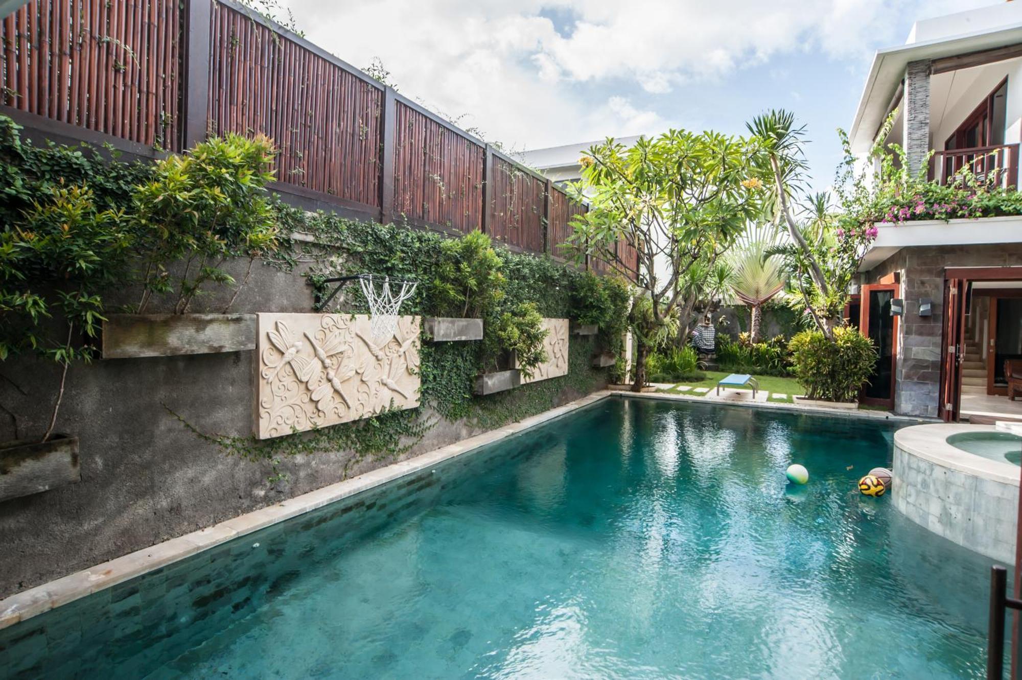 Villa Annecy Seminyak  Luaran gambar